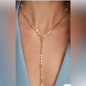 Kendra Scott Gold and White Necklace